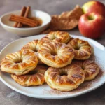 Apfelringe mit Blätterteig