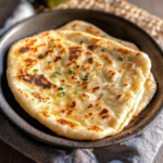 Schnelles Pfannenbrot ohne Hefe (Rezept mit Joghurt)